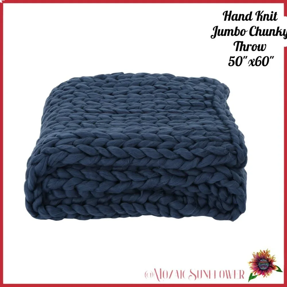 HAND KNITTED Jumbo Chunky Soft Throw Blanket Navy Worsted Yarn - Picture 1 of 9